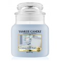 Yankee Candle Med Jar rednia wieczka zapachowa A Calm & Quiet Place 411g