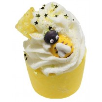 Bomb Cosmetics Honey I`m Home Bath Mallow babeczka do kpieli Mleko z Miodem 50g