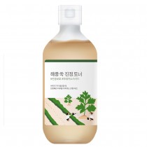 Round Lab Mugwort Calming Toner agodzcy tonik do twarzy 300ml