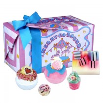 Bomb Cosmetics Cotton Candy Dreams kule do kąpieli 4szt + mydło