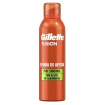 Gillette Fusion Shave Foam pianka do golenia z olejkiem migdaowym 250ml